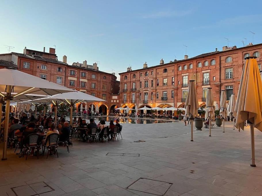 Le Theatre, Coeur De Ville Montauban Luaran gambar